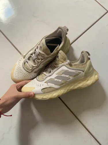 Tênis adidas Web BOOST