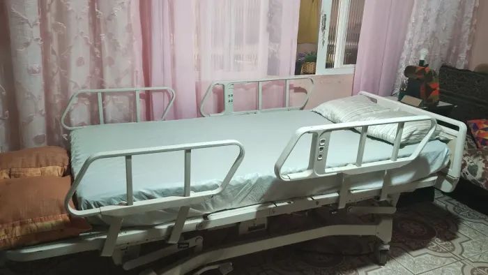 Vendo cama hospitalar elétrica a mesma tem varias posições