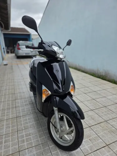 HONDA LEAD 110 2011 - PRETA