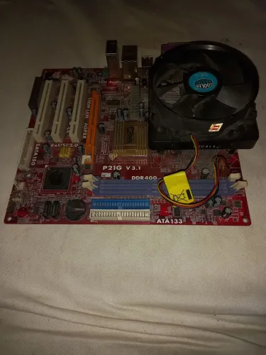 Placa de pc modelo P21G v.3