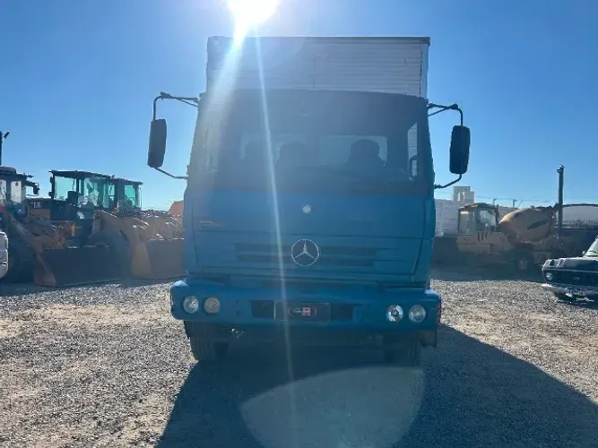 Mercedes bens 1718 baú 7 metros