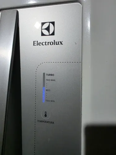 Geladeira Electrolux DF42 382L Frost Free