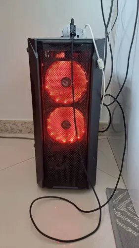 Pc gamer semi novo pouco usado