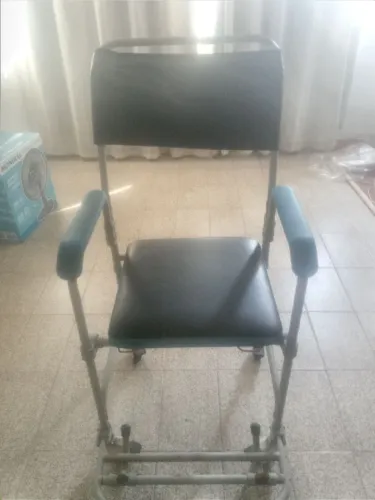 CADEIRA HOSPITALAR