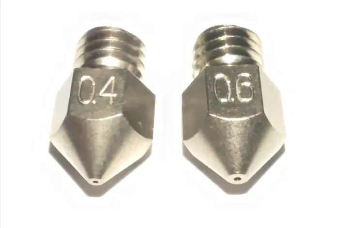 Bico MK8 TriangleLab Swiss 0.4 e 0.6 cobre revestido com nikel.