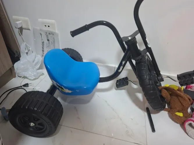 Triciclo infantil