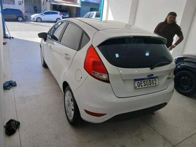 Ford Fiesta 1.5 16V Flex Mec. 5P 2014