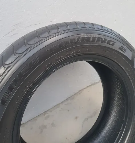 Vendo 2 pneus Kells aro 14 175/65.