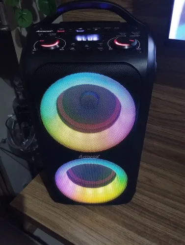 Caixa de som 600 watts 