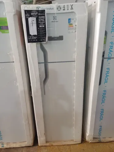 Geladeira Eletrolux 371L