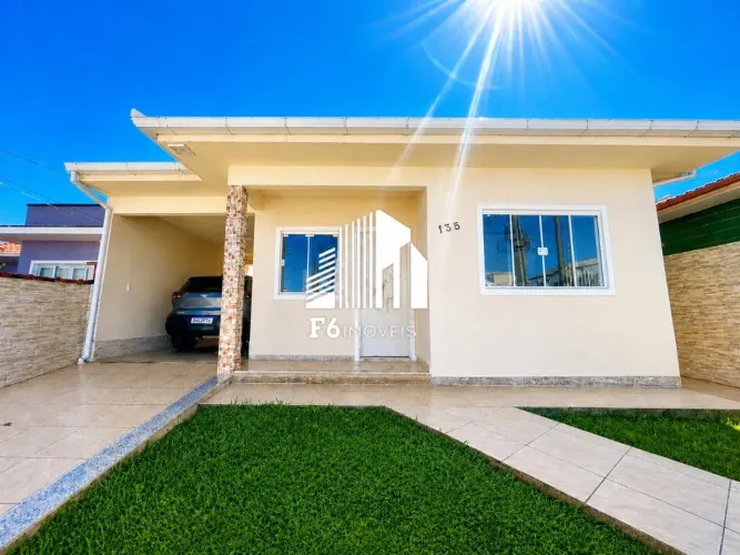 Linda Casa Para Venda de 150m2, Madri-Palhoça