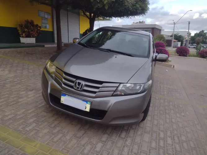 Honda City Sedan LX 1.5 Flex 16V 4P Aut. 2010