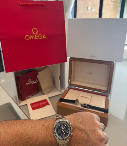 Omega Speedmaster Moonwatch - Movimento Mecânico ETA