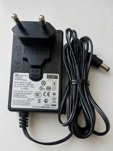 adaptador/fonte externa APD (Asian Power Devices) modelo WA-13B48R.
