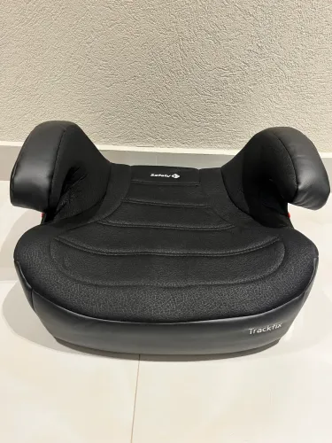 ASSENTO DE ELEVAÇÃO SAFETY 1ST TRACKFIX - PRETO | ISOFIX