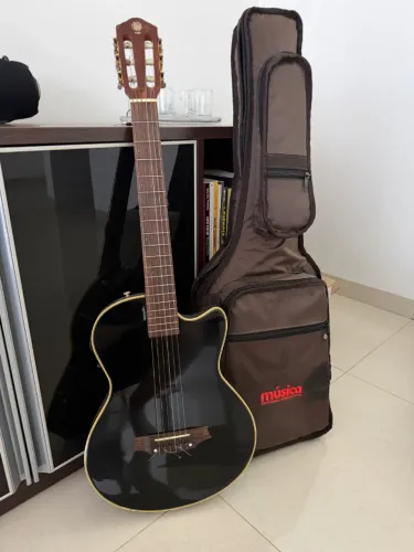 Violão Fox Nylon eletroacústico nylon, preto, com capa