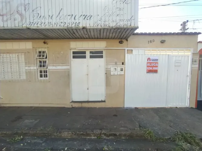 Casa para locação bairro Luizote de Freitas