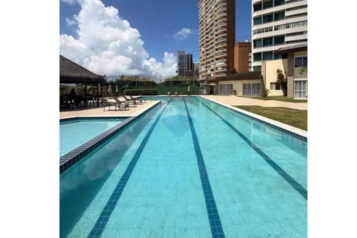 CASA A VENDA EM CONDOMINIO FECHADO- PATAMARES -4 QUARTOS - AREA GOURMET E PISCINA PRIVATIV