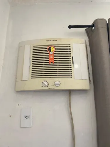Vendo Ar condicionado para conserto!!