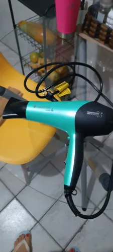 Secador Cadence 2000 wts