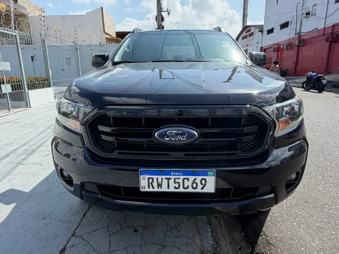 Ford Ranger Black 2.2 4X2 CD Diesel AUT 2022