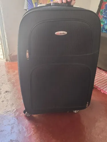 Vendo mala grande