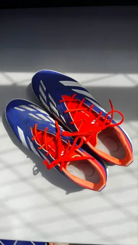 Chuteira Adidas Predator
