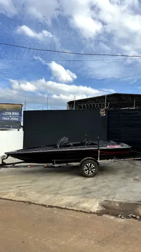 Lancha Mega Bass Sport Bass 5,40m | Casco para Motor de 150 a 250HP
