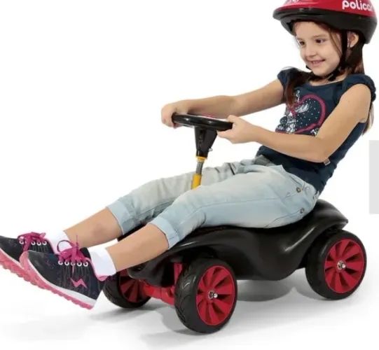 Carrinho de rolimã policar