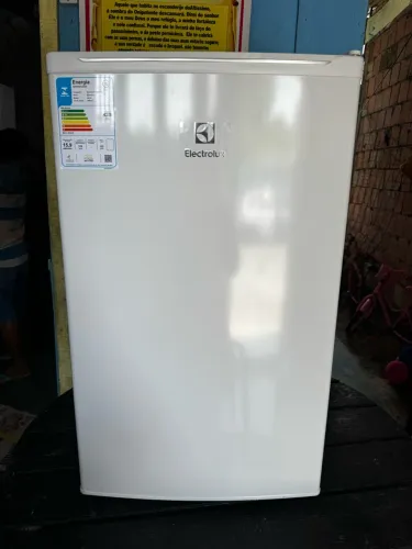 Frigobar Electrolux 122 Litros Novíssimo em Estado de Novo Aceito Cartão