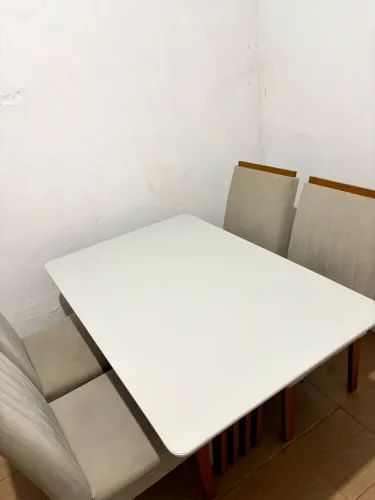 Mesa tampo de vidro 4 Lugares