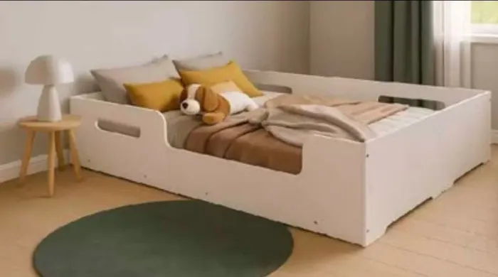 Cama Casal Montessoriana Infantil Grade de Proteção Lateral Moderna cor CINZA