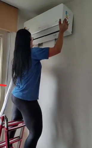 Limpeza e instalação de ar condicionado