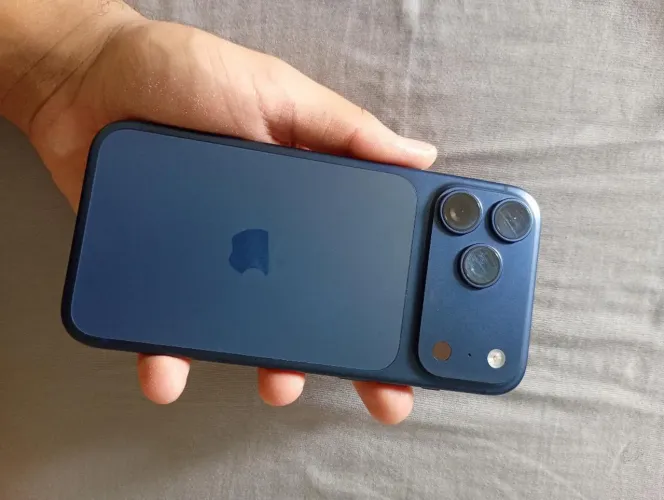iPhone 17 pro max