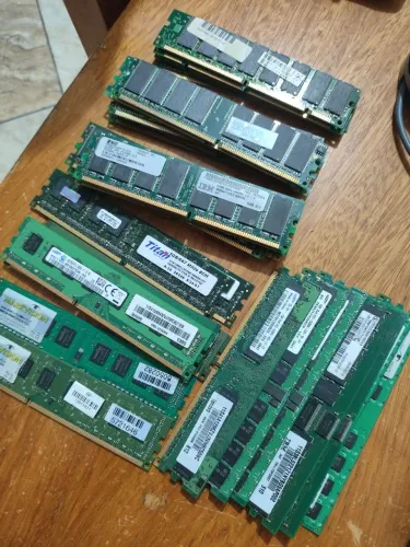 Lote 31 Memórias RAM DDR3 DDR2 DDR SDRAM Samsung IBM Lenovo Kingston