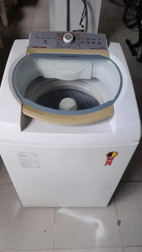 VENDO ÓTIMA MÁQUINA BRASTEMP ACTIVE 11 KG REVISADA