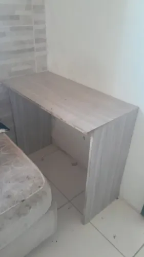 Mesinha, prateleira
