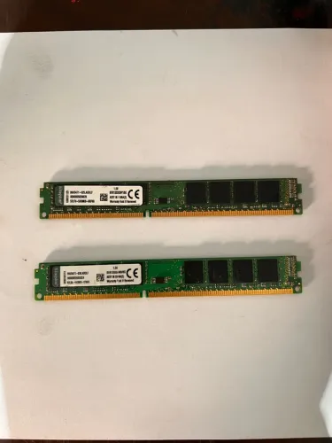 Memória RAM DDR3 16GB 1333MHz 2 pentes de 8GB