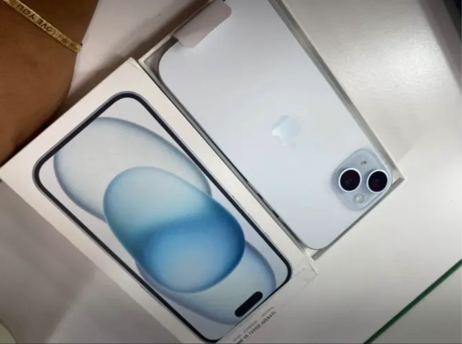 iPhone 15 normal 