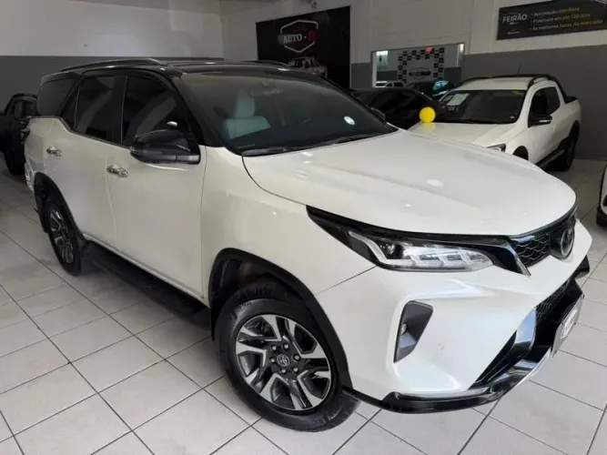 Toyota Hilux SW4 SRX Diamo. 4X4 2.8 TB DIE AUT 2022