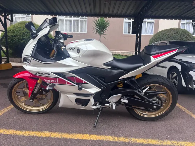 Yamaha R3 Edição Especial de 60 anos