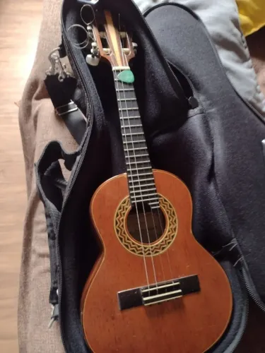 Cavaquinho Rogério Santos Luthier