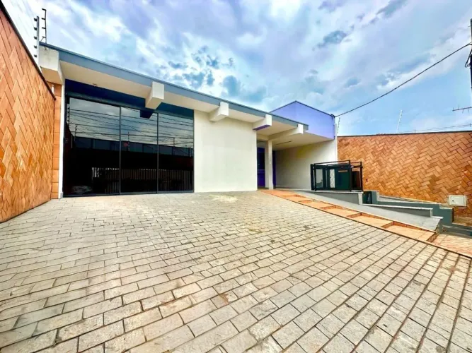 Casa comercial com 3 quartos e 10 salas para alugar, 480 m² por R$ 5.800/mês - Vila Santa