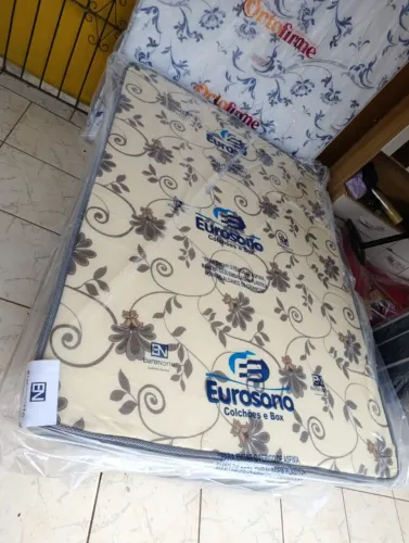 Colchão casal espuma D20 12cm