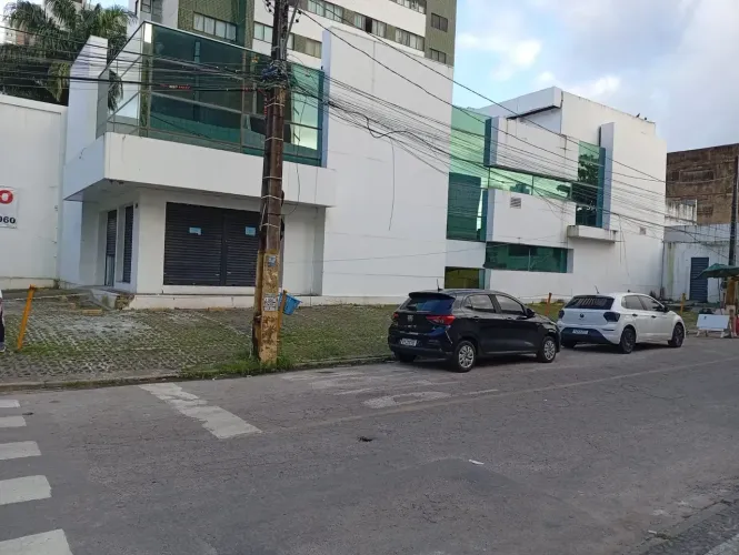 Prédio em Boa Viagem - Recife - PE