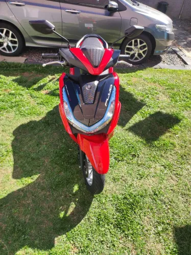 Yamaha fluo connected híbrida