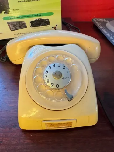 ? Telefone Antigo de Disco Ericsson Vintage - Década de 1970/1980