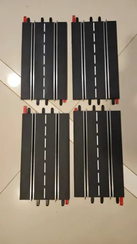 Autorama Carrera - Conjunto com 4 Retas Padrão - 1:32 / 1:24