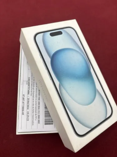 iPhone 15 256GB Blue