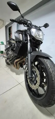 Mt 07 muito nova